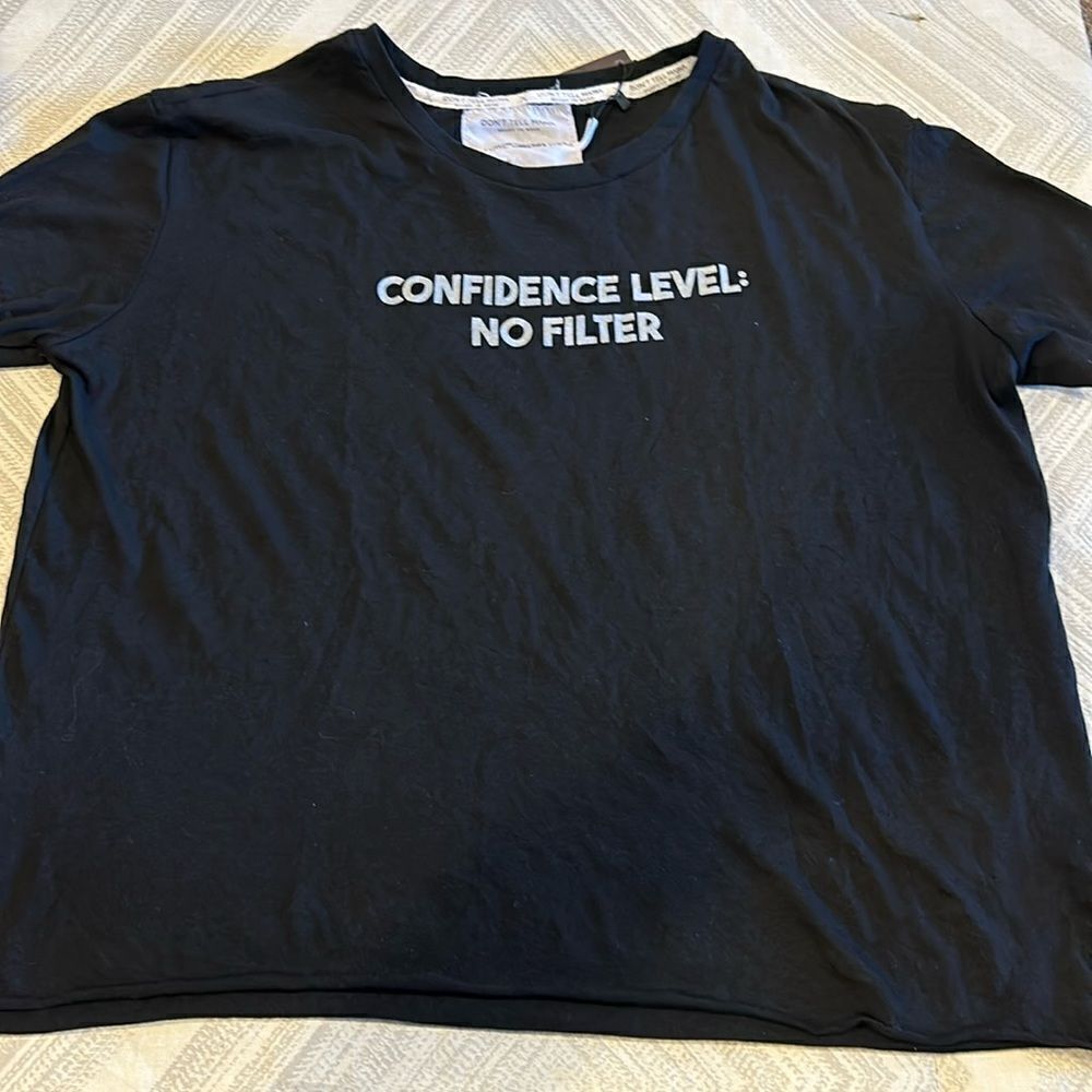 Don’t Tell Mama Women’s Black ‘Confidence Level: No Filter’ Black T-Shirt